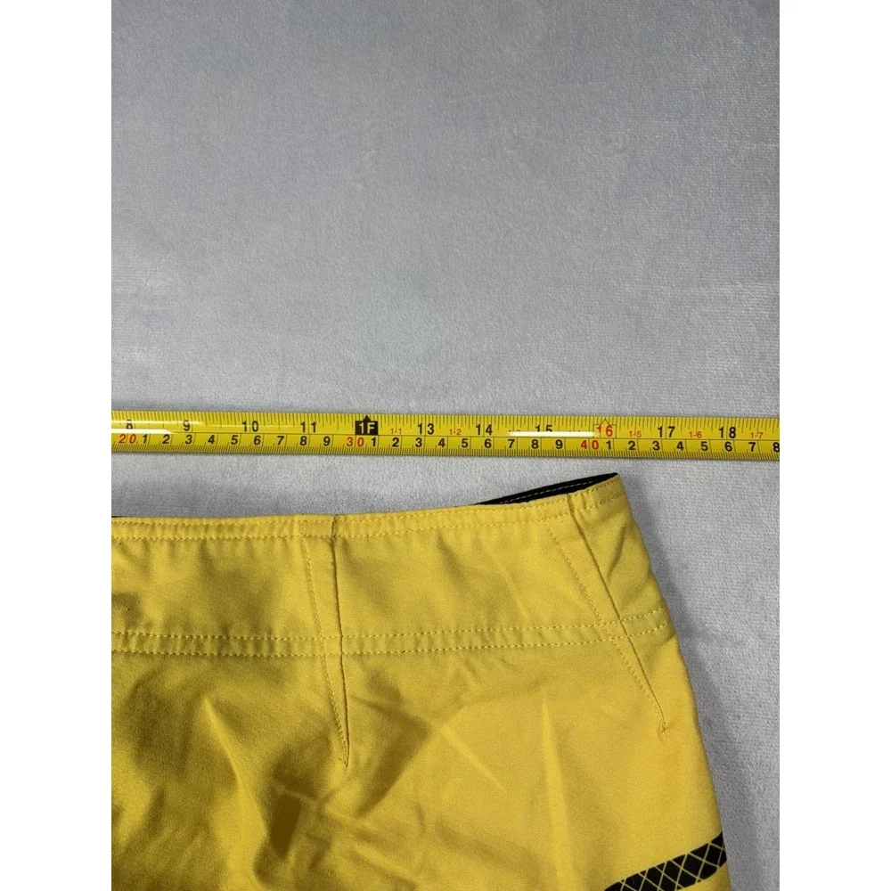 Quicksilver Men's Board Shorts Swim Orange Yellow Cargo Pocket Size 32